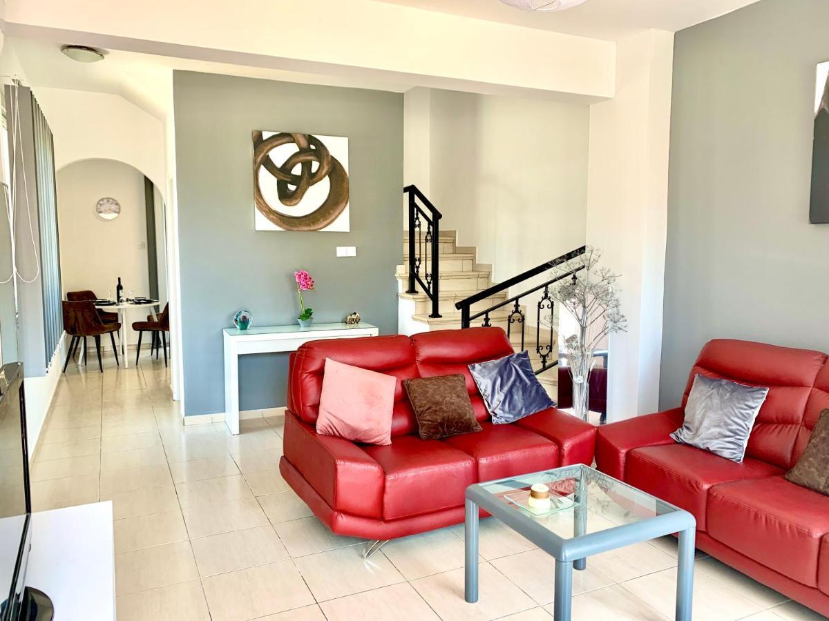 パ フォスDiana Townhouse 1アパートメント エクステリア 写真
